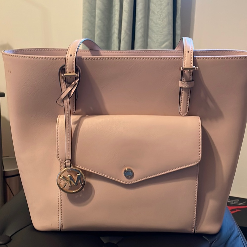 Pink Extra large Michael Kors bag